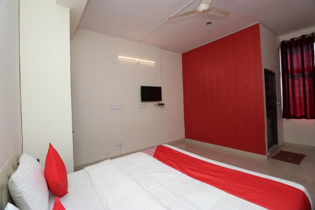 Naupala Oyo 26652 Roop River Resort מראה חיצוני תמונה